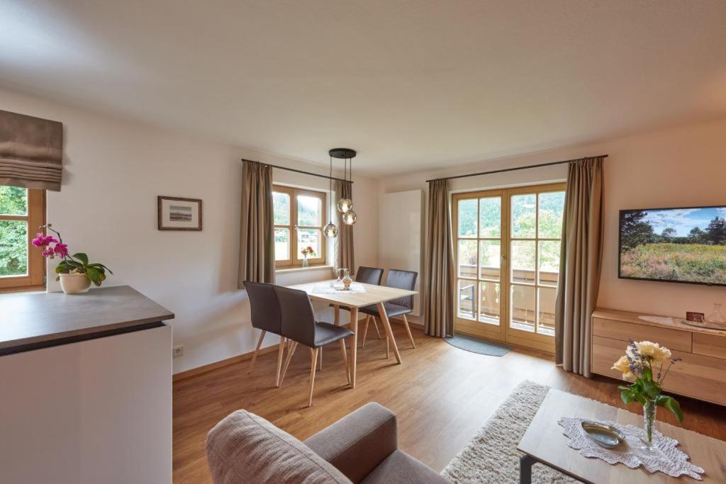 Apartment Haus Schmiederer *